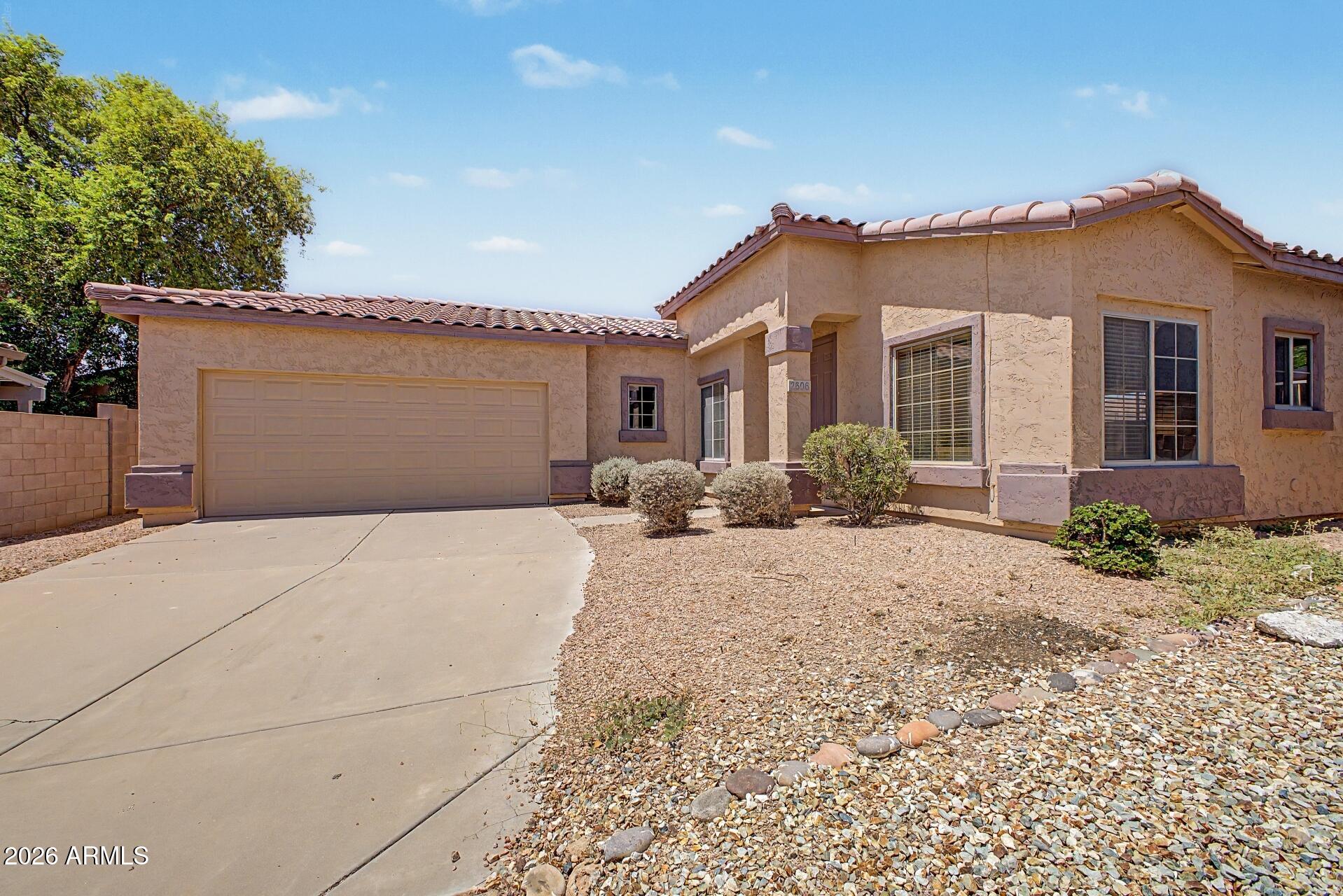 2606 E LA COSTA Drive