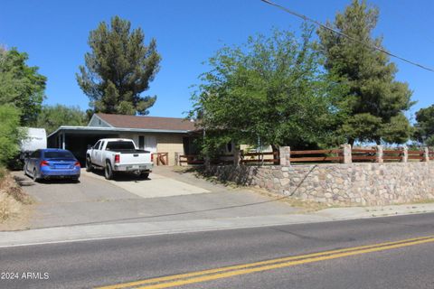 Single Family Residence in Globe AZ 8176 SIX SHOOTER CANYON Road.jpg