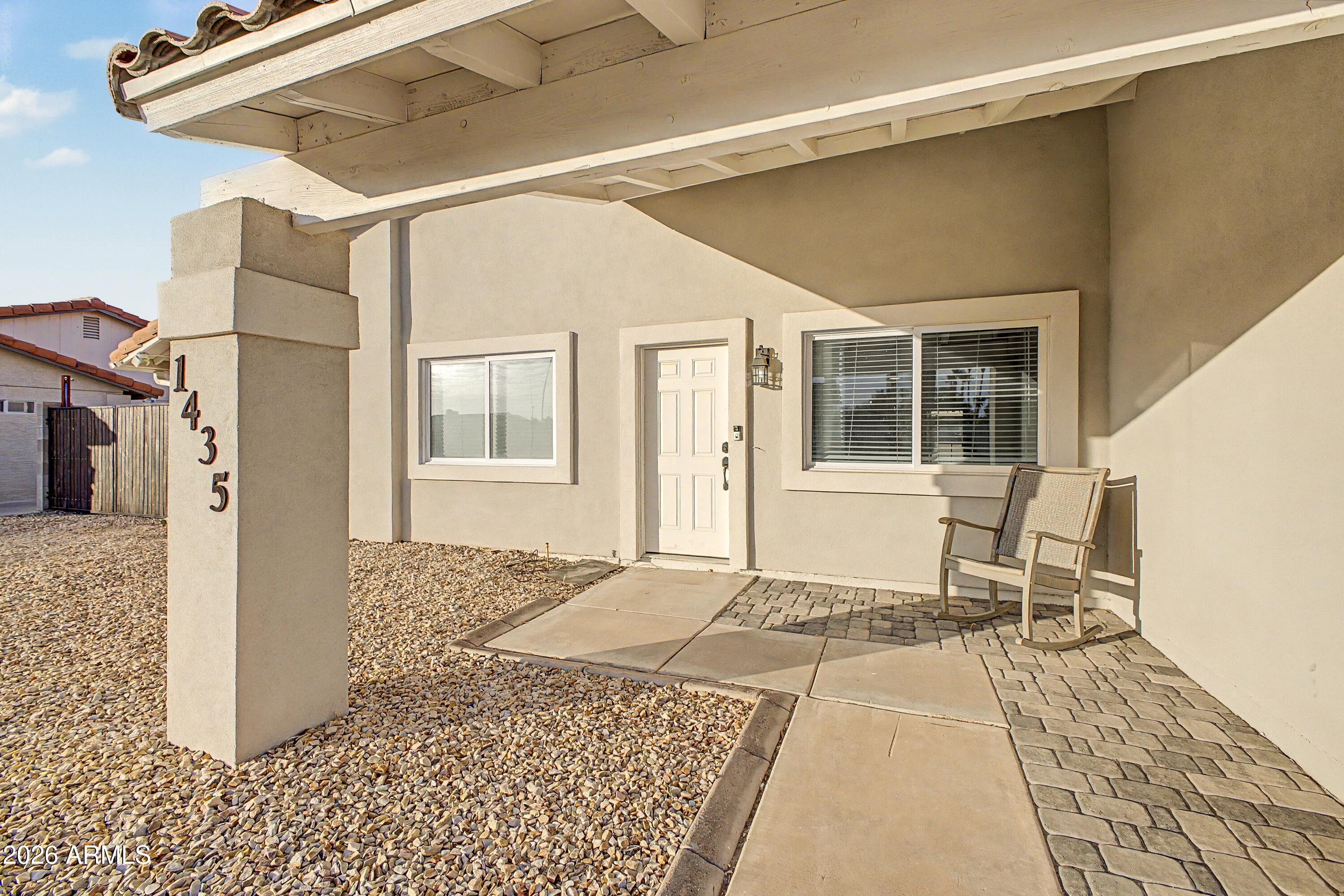 1435 N TAMARISK Drive