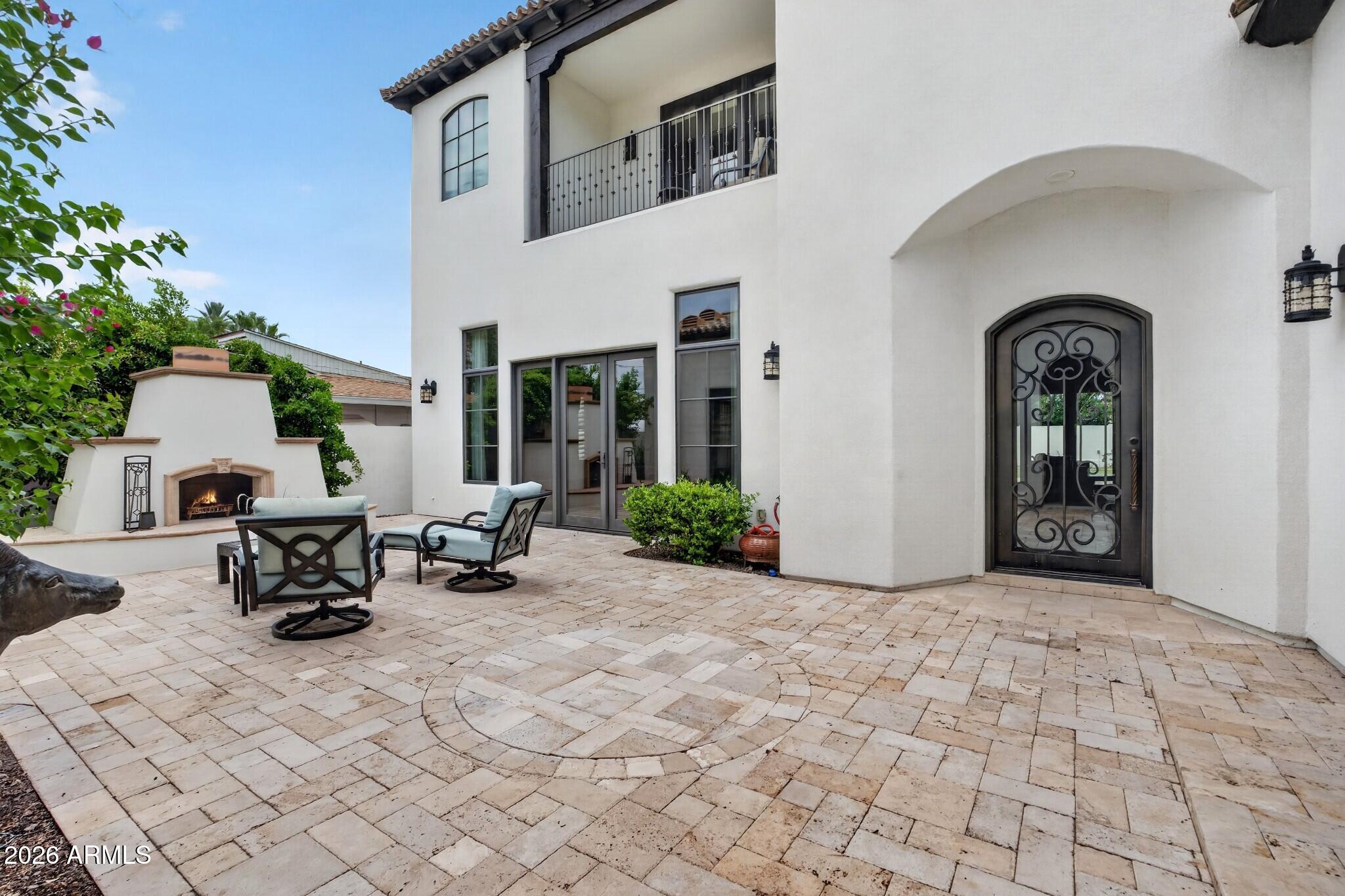 5807 E ORANGE BLOSSOM Lane