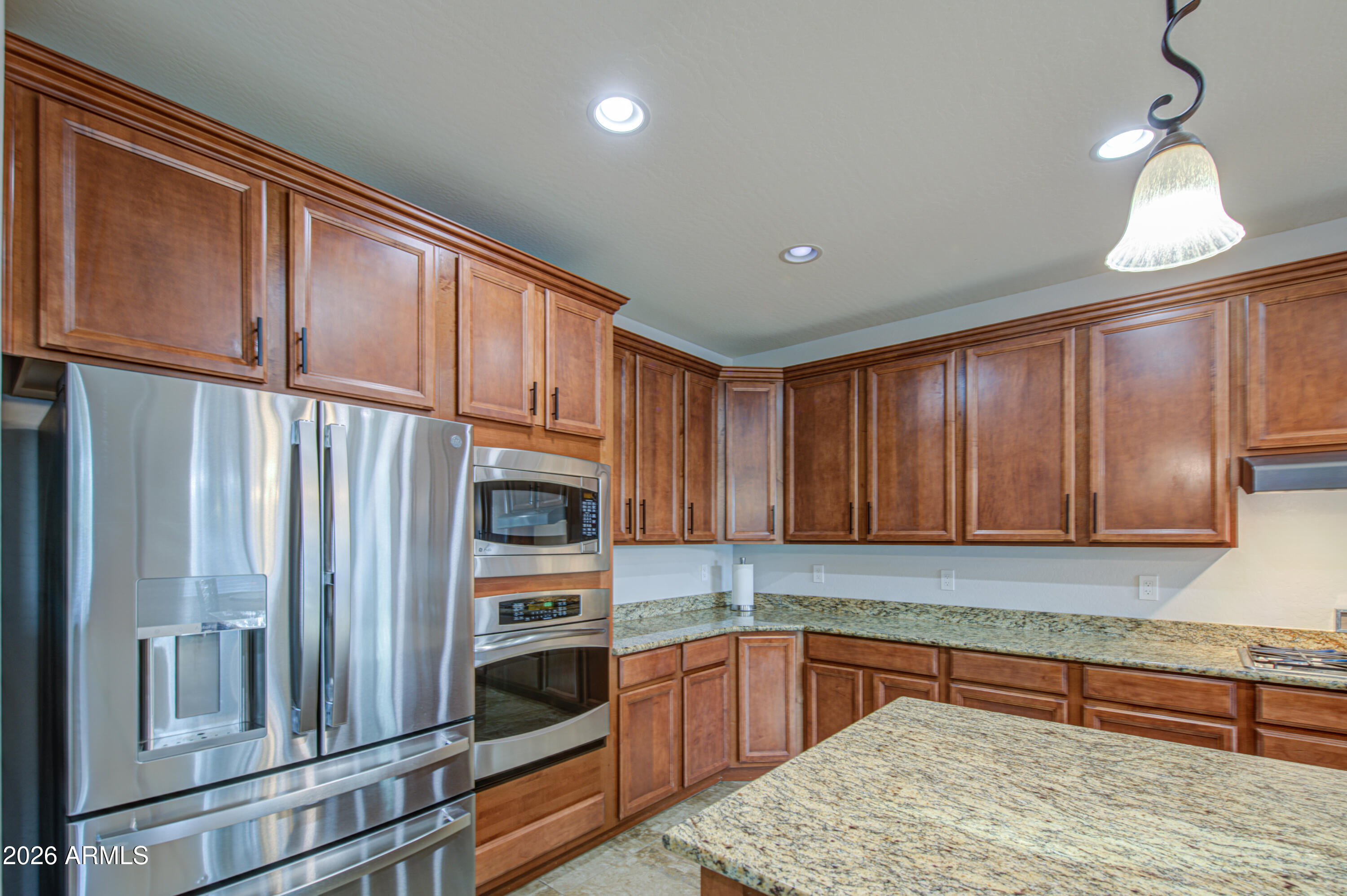 556 W SWEET SHRUB Avenue