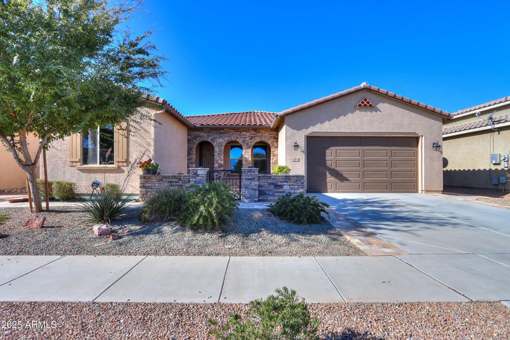 Photo of 391 N San Ricardo Trail, Casa Grande, AZ 85194 (MLS # 6992075)