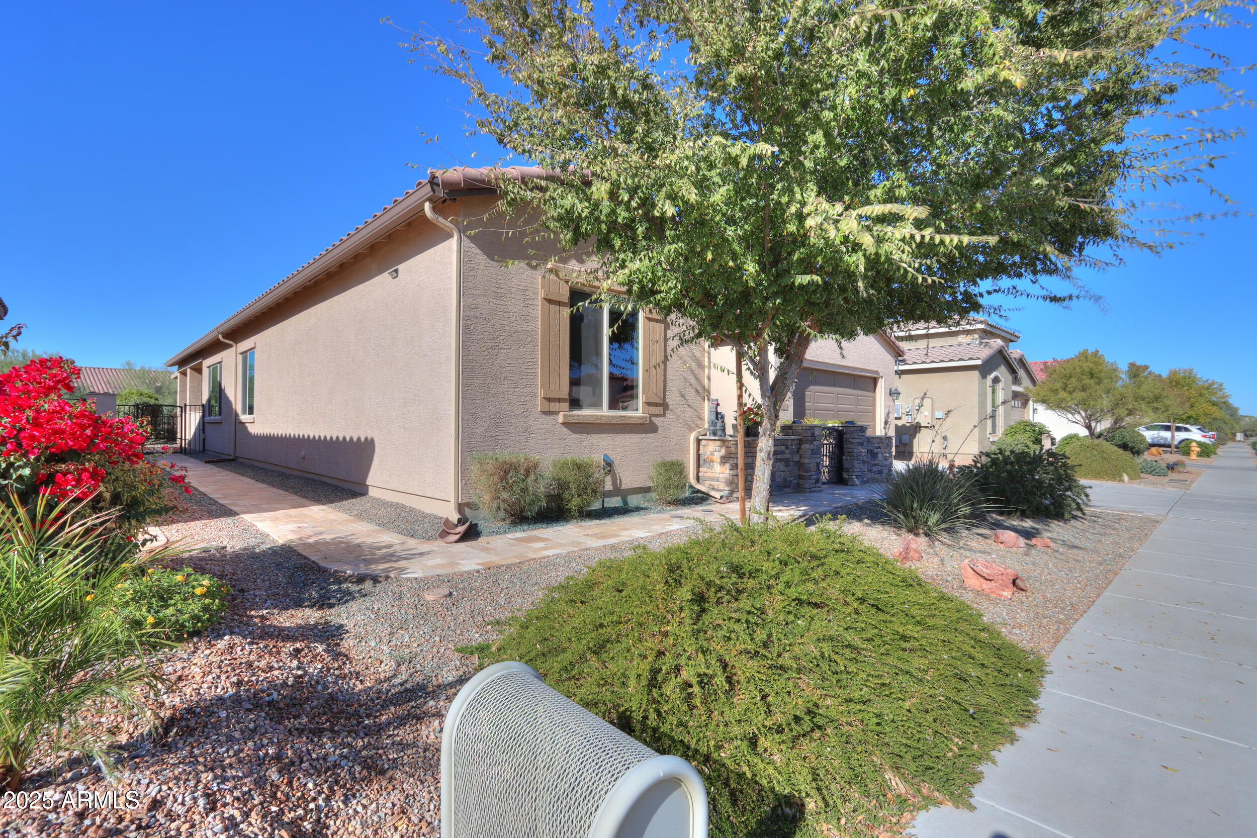 391 N SAN RICARDO Trail