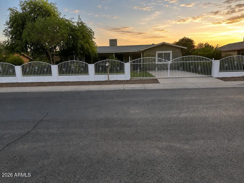 Photo of 14406 N 4th Avenue, El Mirage, AZ 85335 (MLS # 7064313)