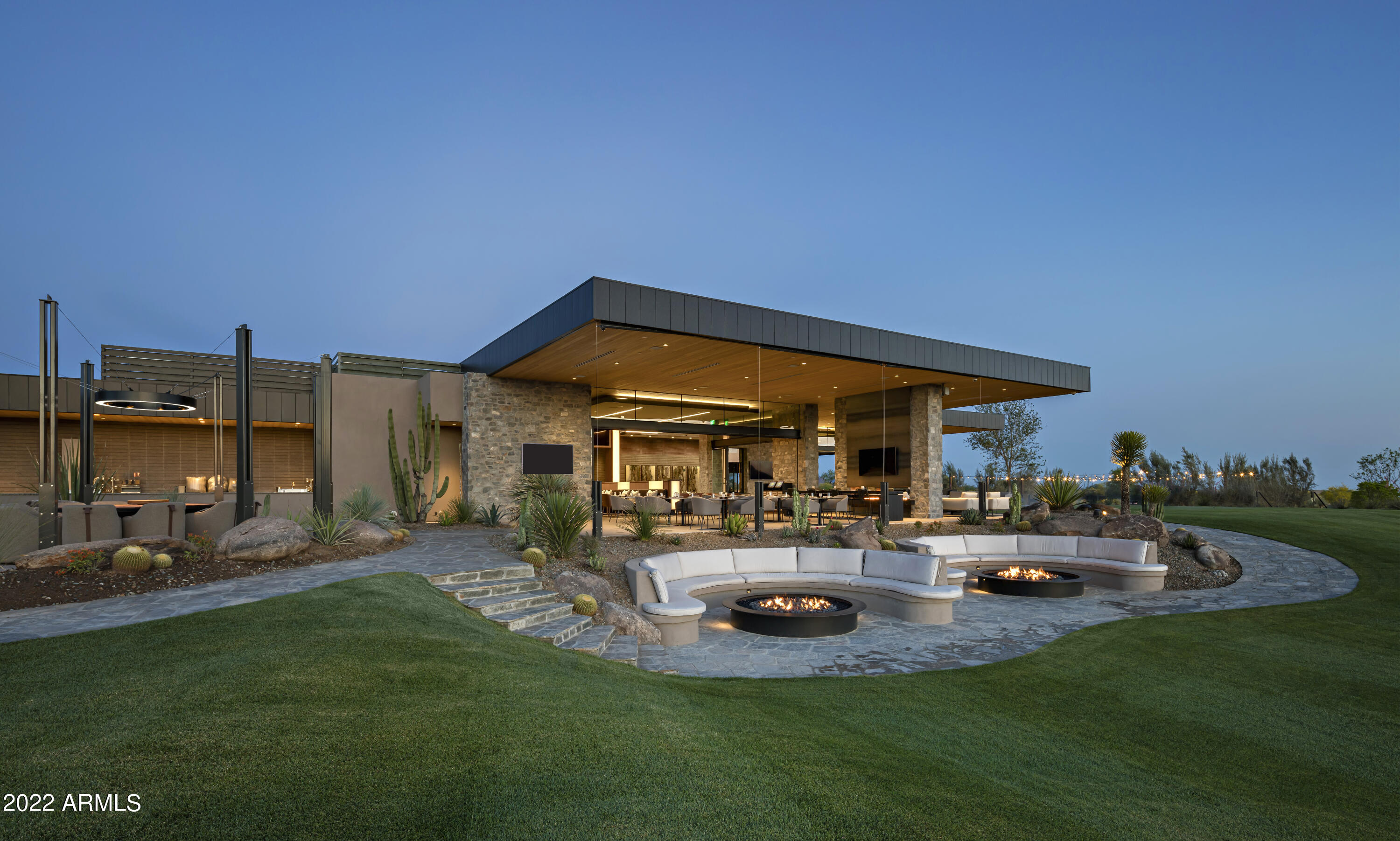 DESERT MOUNTAIN - Residential