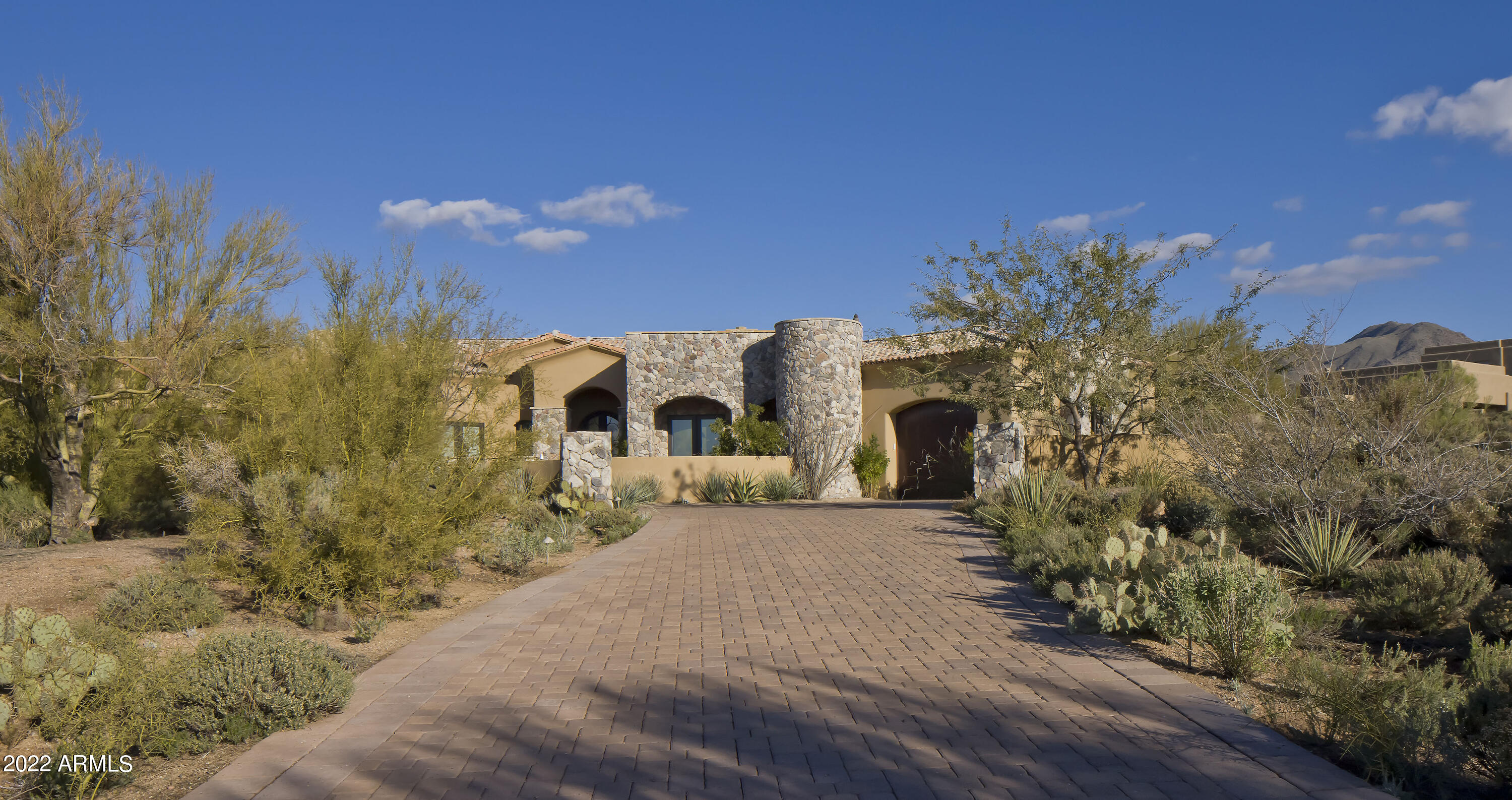 DESERT MOUNTAIN - Residential