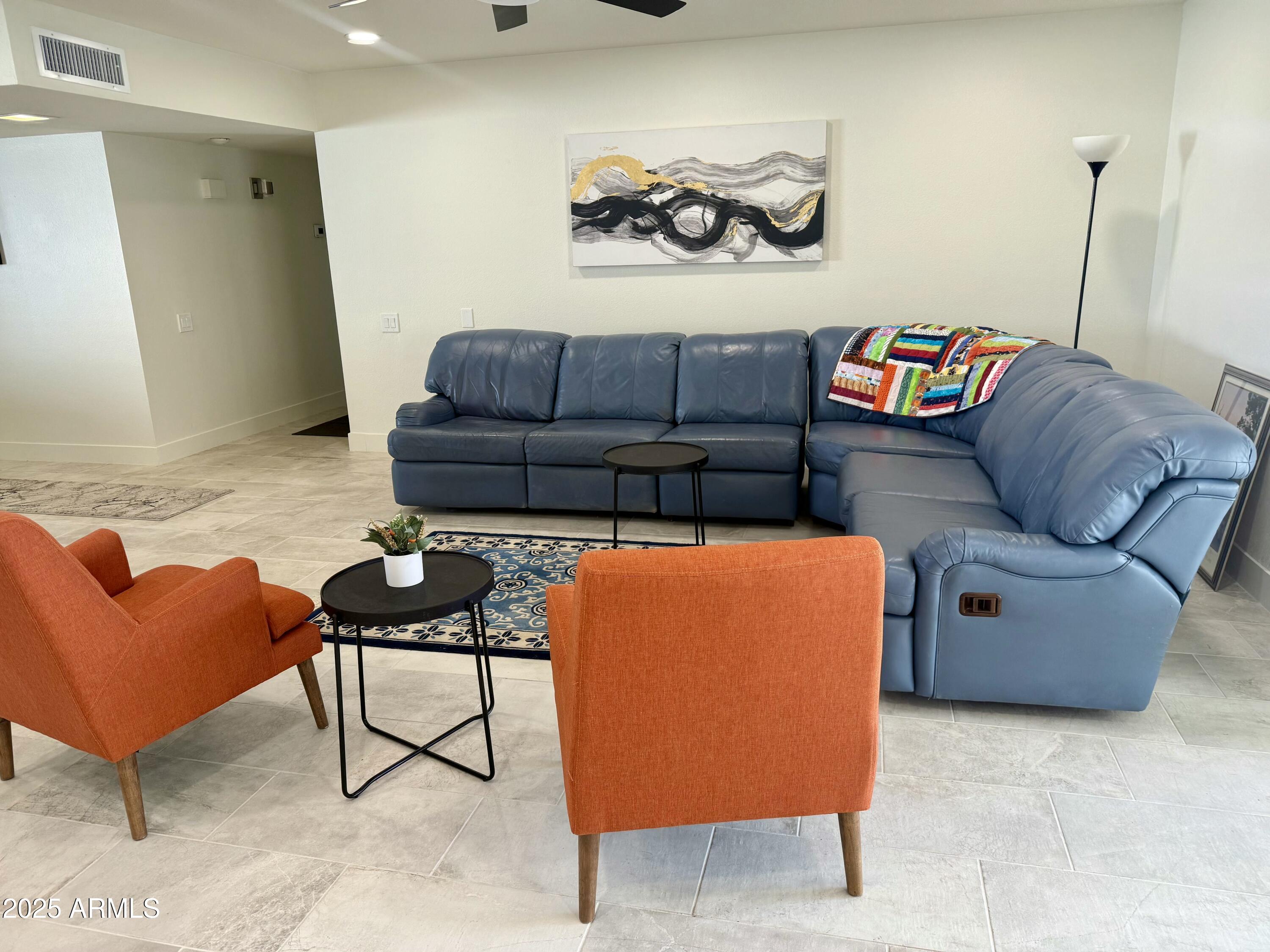 408 LEISURE WORLD --