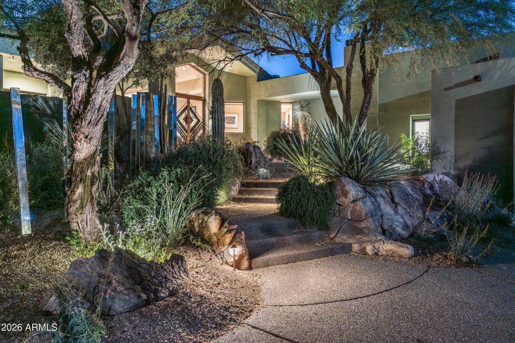 Photo of 11025 E Honey Mesquite Drive, Scottsdale, AZ 85262 (MLS # 7008055)