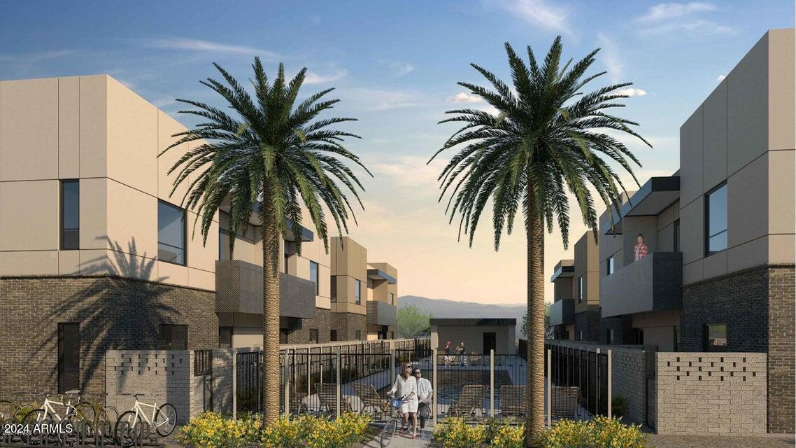 901 S SMITH Road 1042