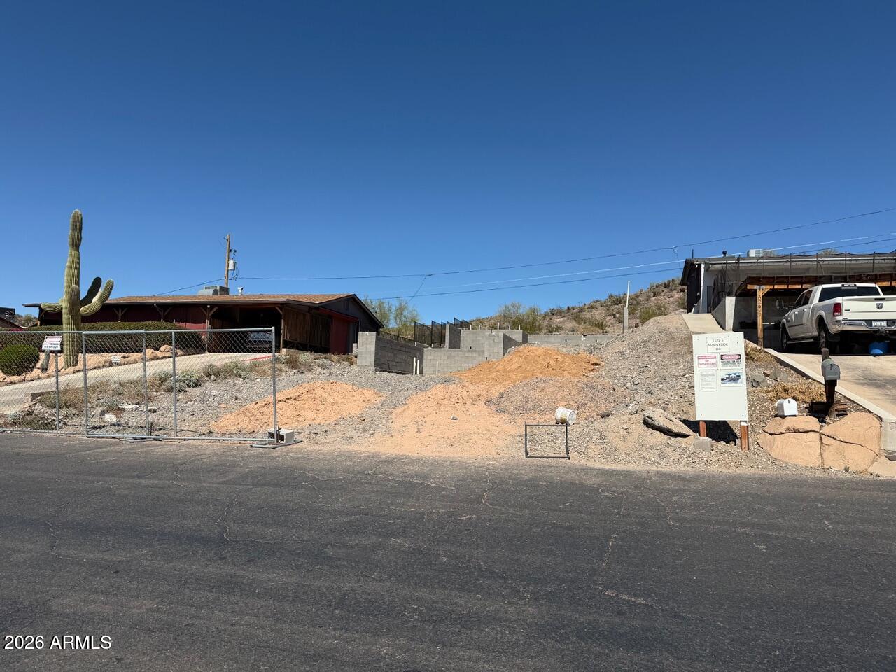 1522 E Sunnyside Drive 20