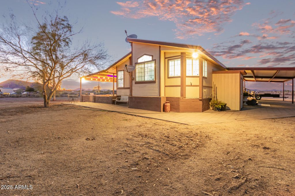 Photo of 39234 W Buckeye Road, Tonopah, AZ 85354 (MLS # 6922981)