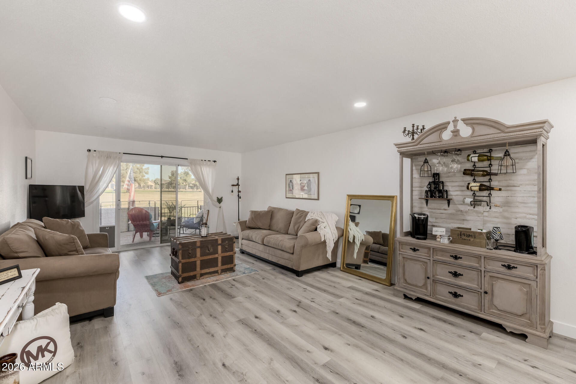 7854 E PARK VIEW Drive