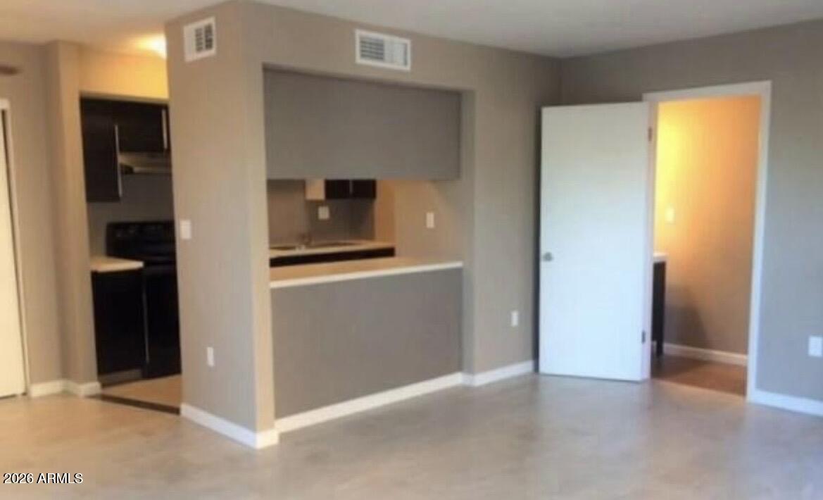 6118 W MORTEN Avenue