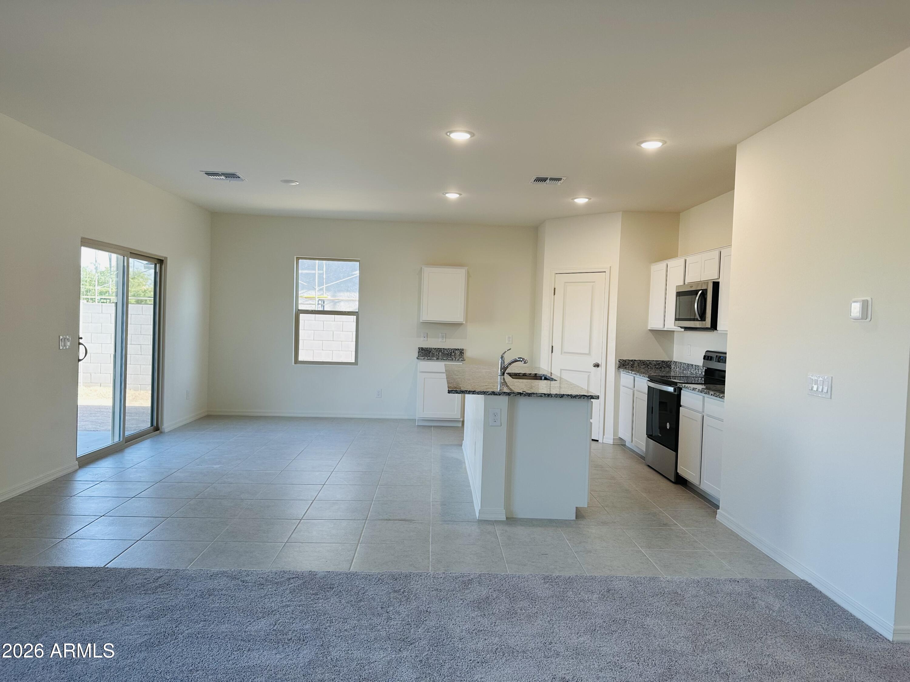 11613 N RICHARDS Drive