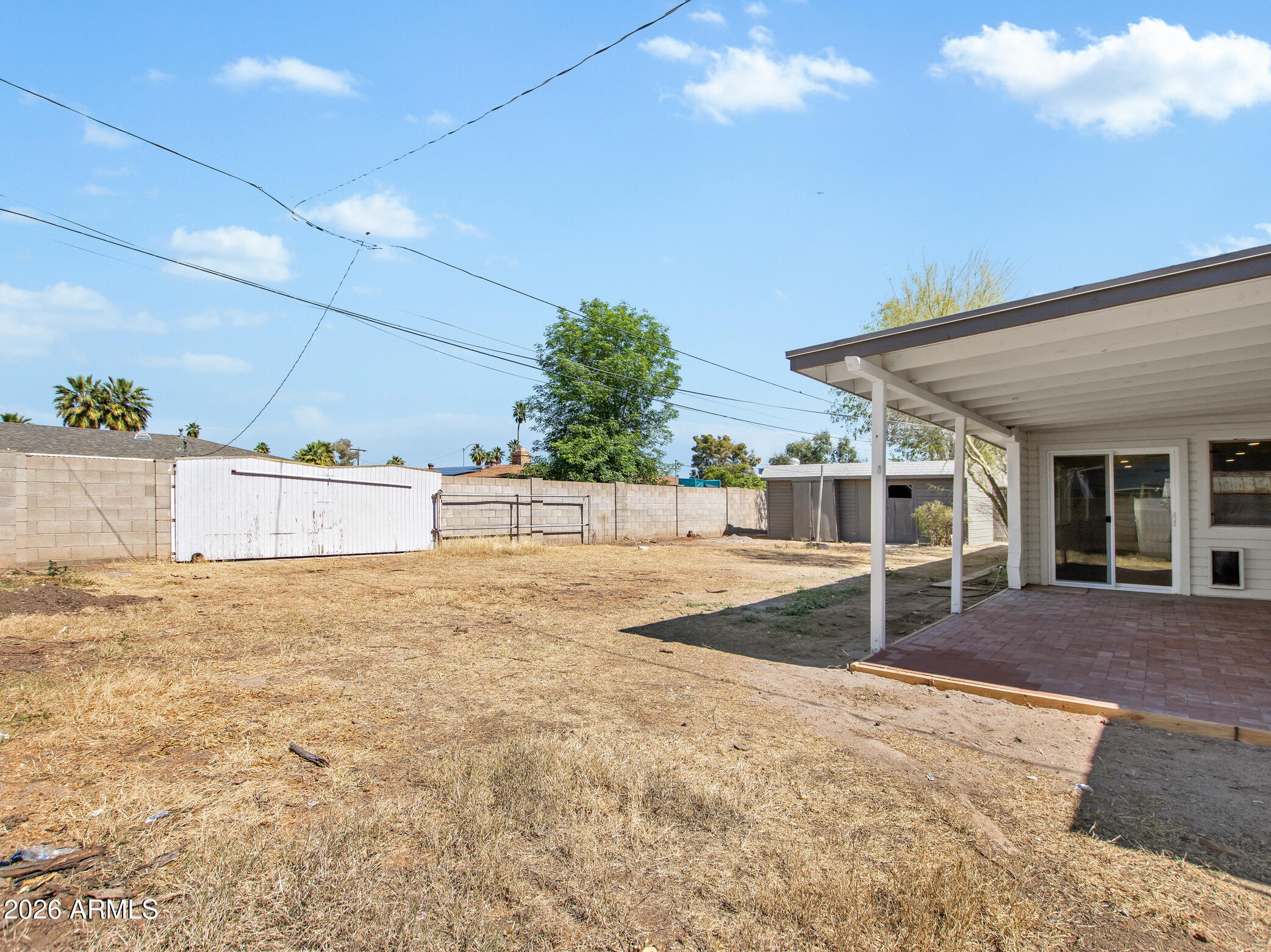 684 W CARLA VISTA Drive