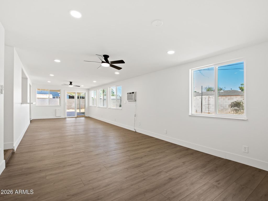 Photo of 684 W Carla Vista Drive, Chandler, AZ 85225 (MLS # 6997690)