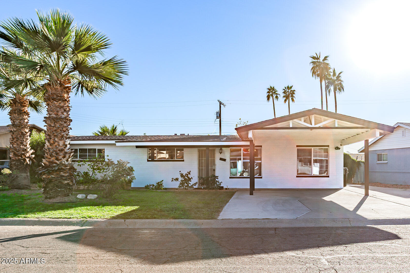 2033 W PALO VERDE Drive