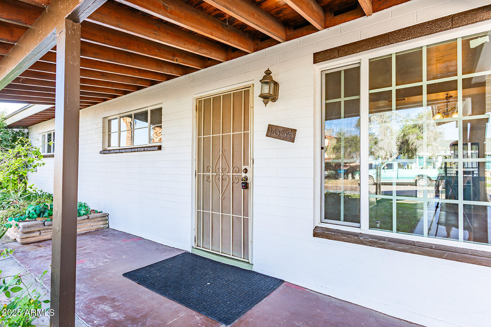 2033 W PALO VERDE Drive