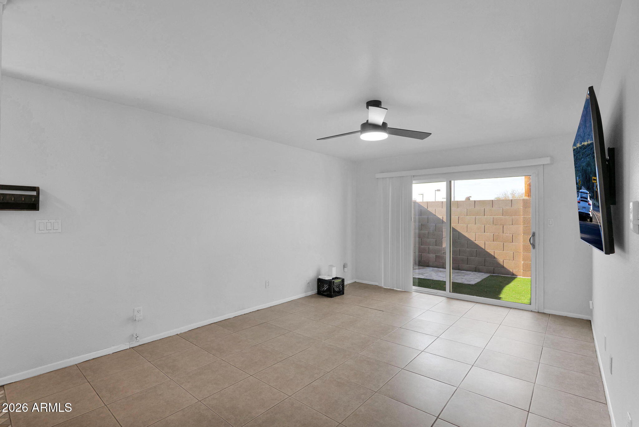 1808 E CENTER Lane D