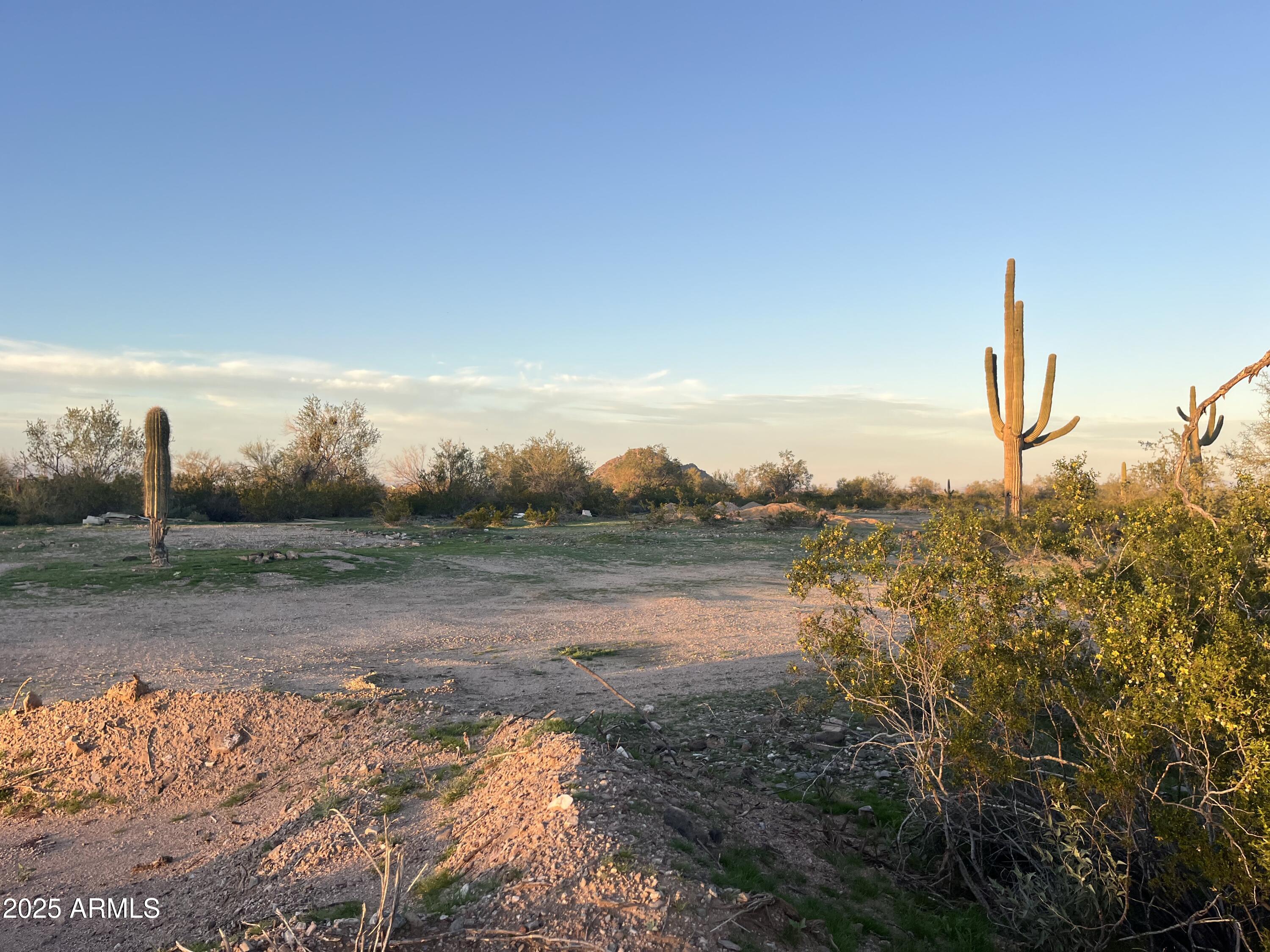 0 Liebre Rd Lot A 2.7 Acres -- 27