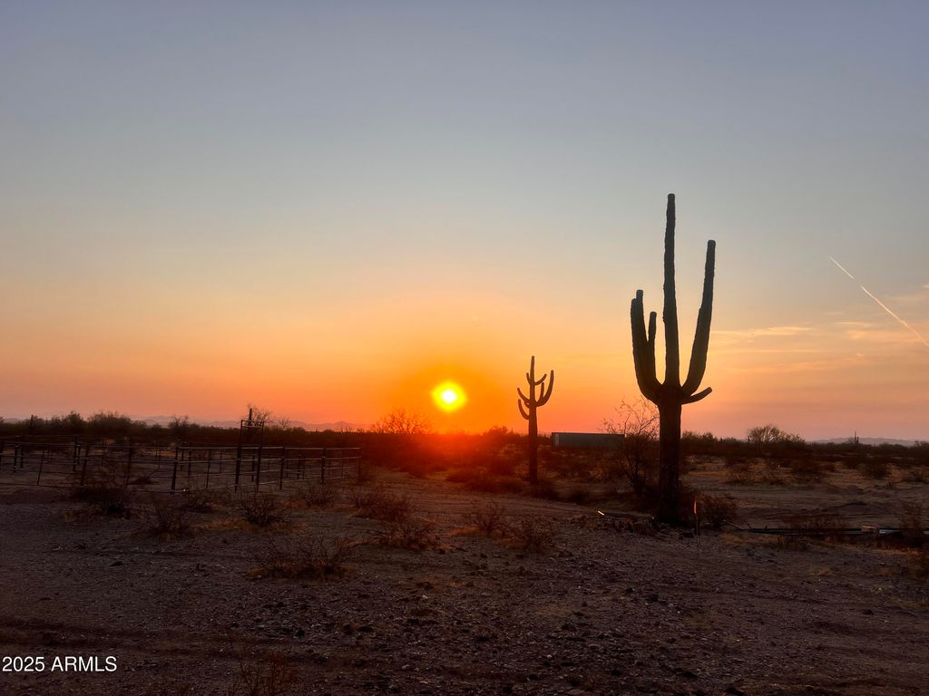 Photo of 0 Liebre Rd Lot A 2.7 Acres #27, Maricopa, AZ 85139 (MLS # 6905164)