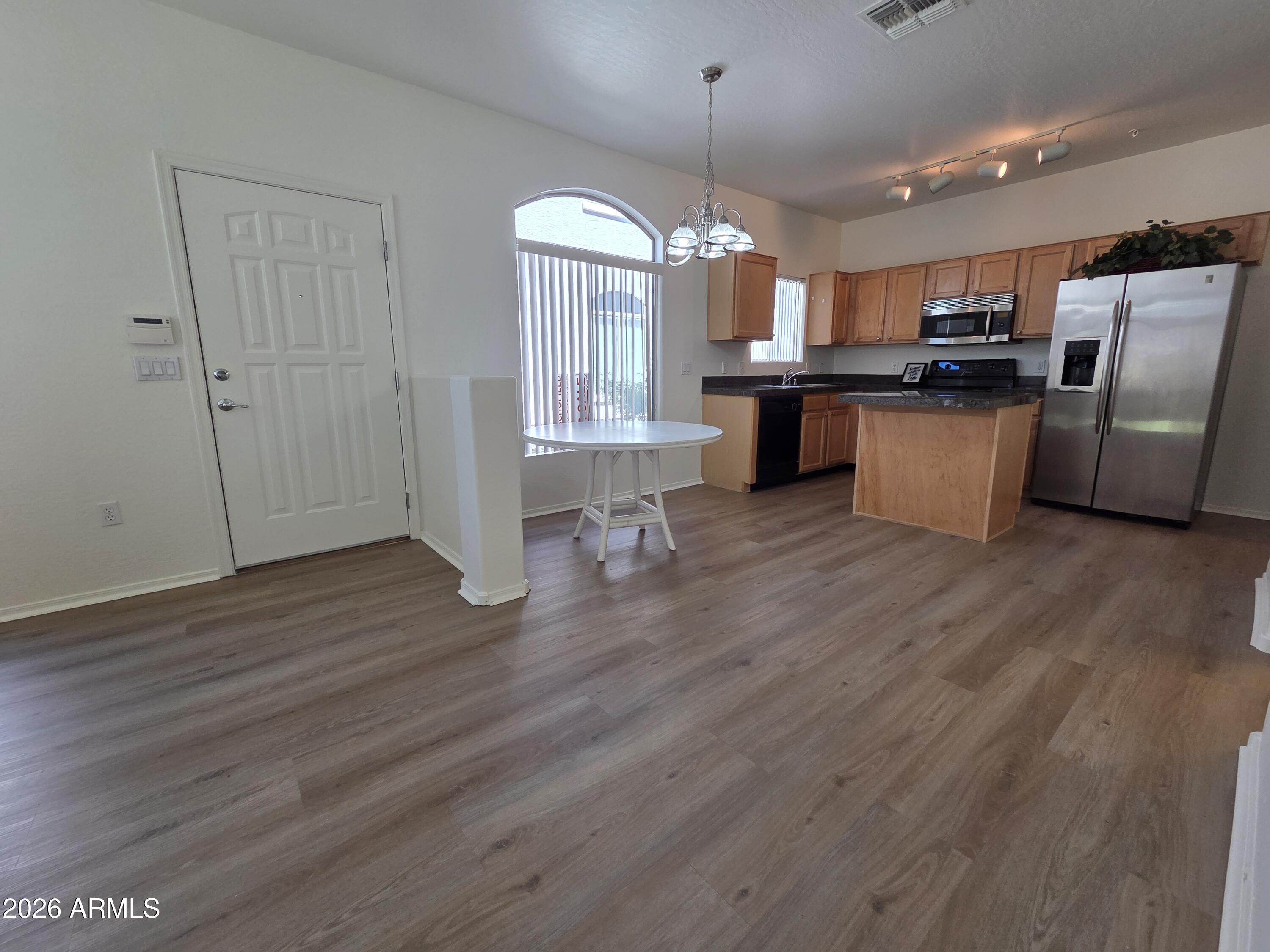 2150 E BELL Road 1037