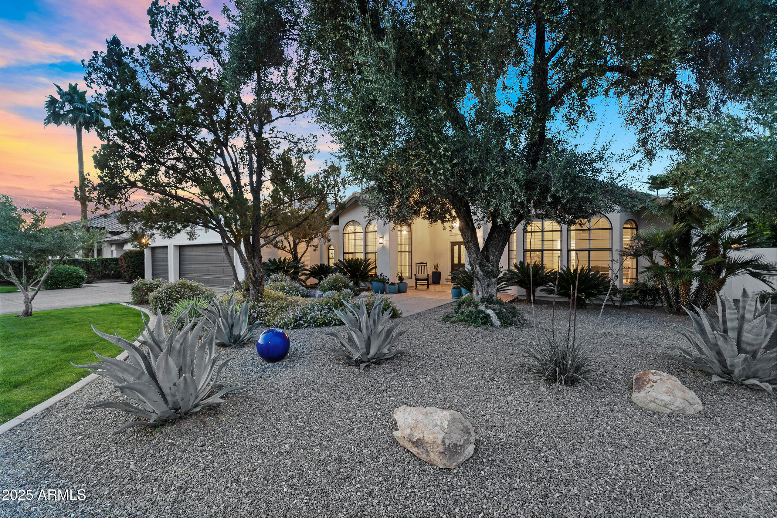 9760 E SAN SALVADOR Drive
