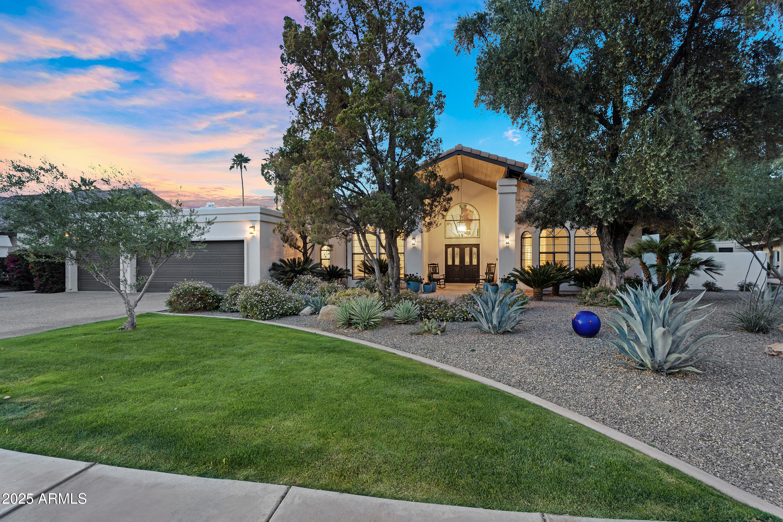 9760 E SAN SALVADOR Drive