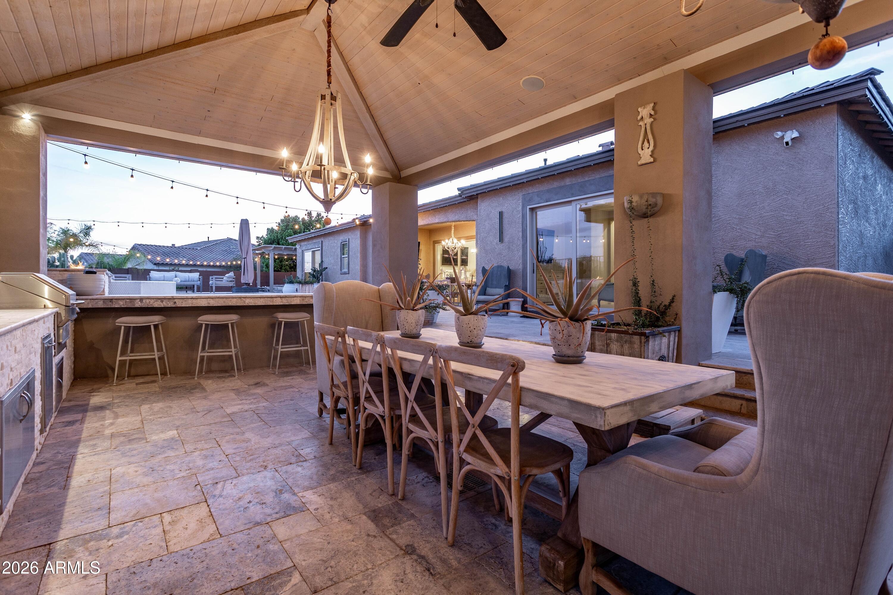 LONE MOUNTAIN - Residential