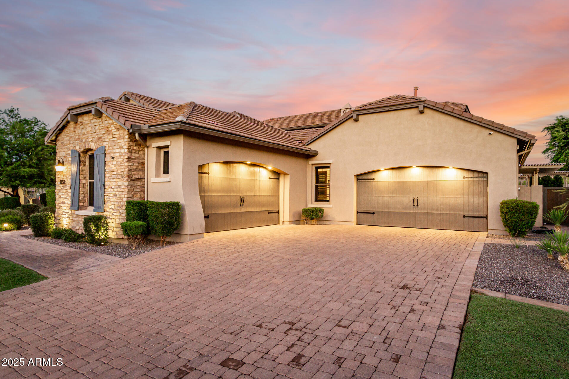 6743 W LUCIA Drive
