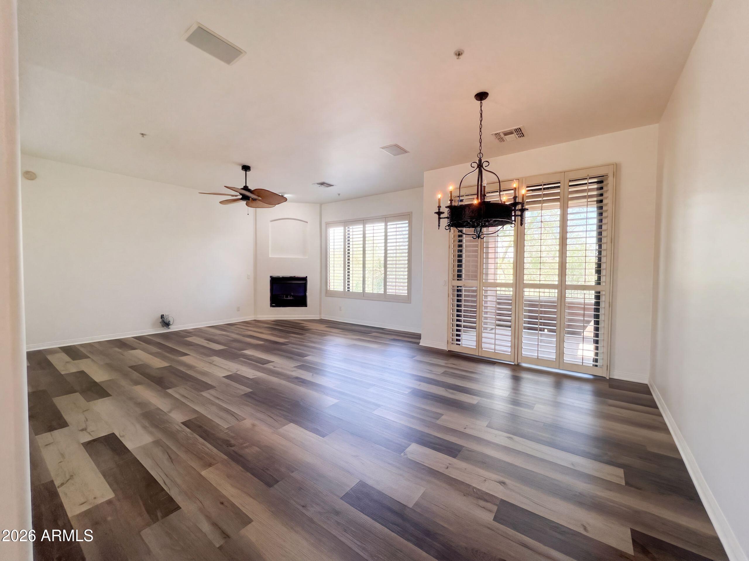 19550 N GRAYHAWK Drive 2028