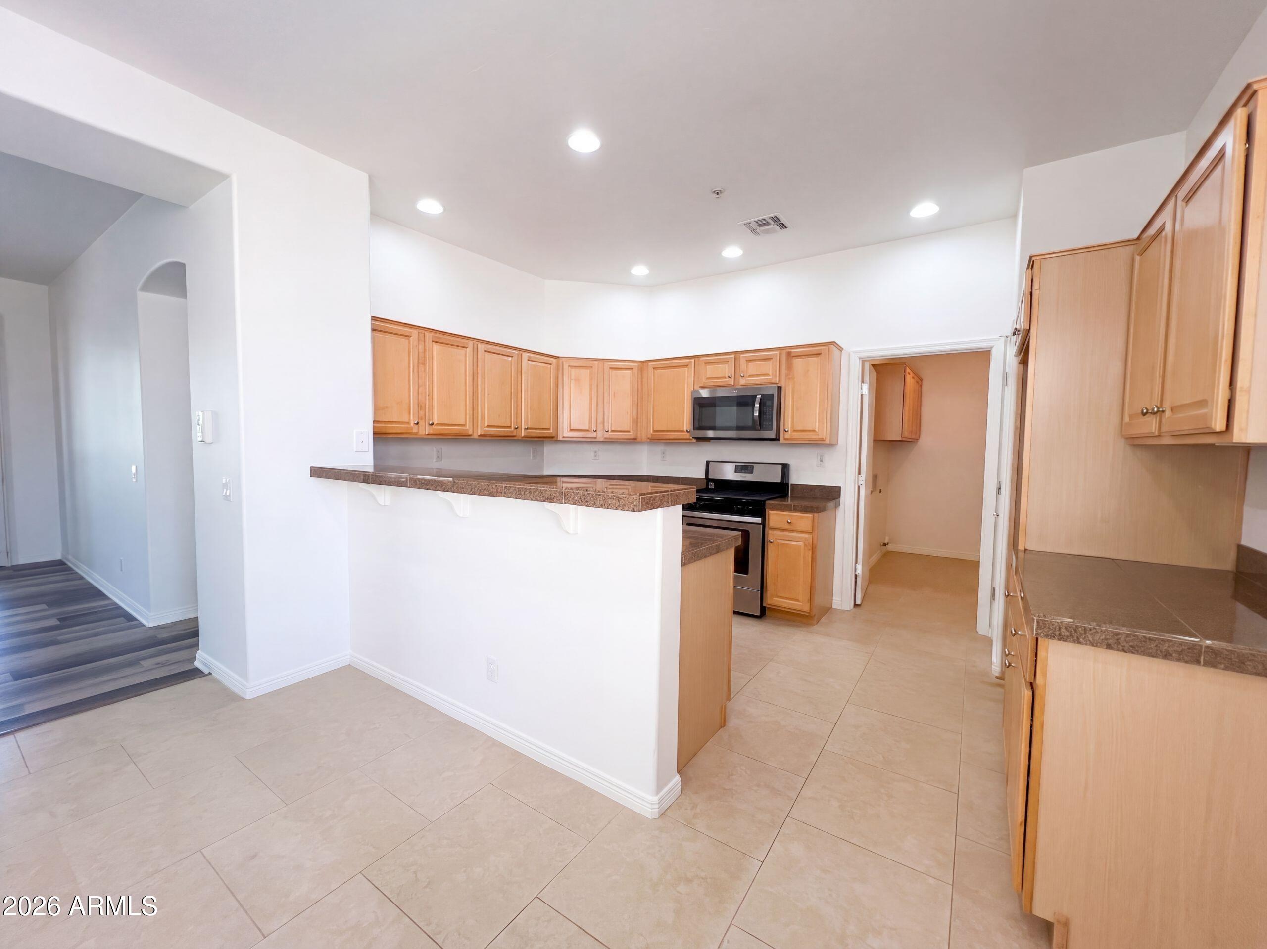 19550 N GRAYHAWK Drive 2028