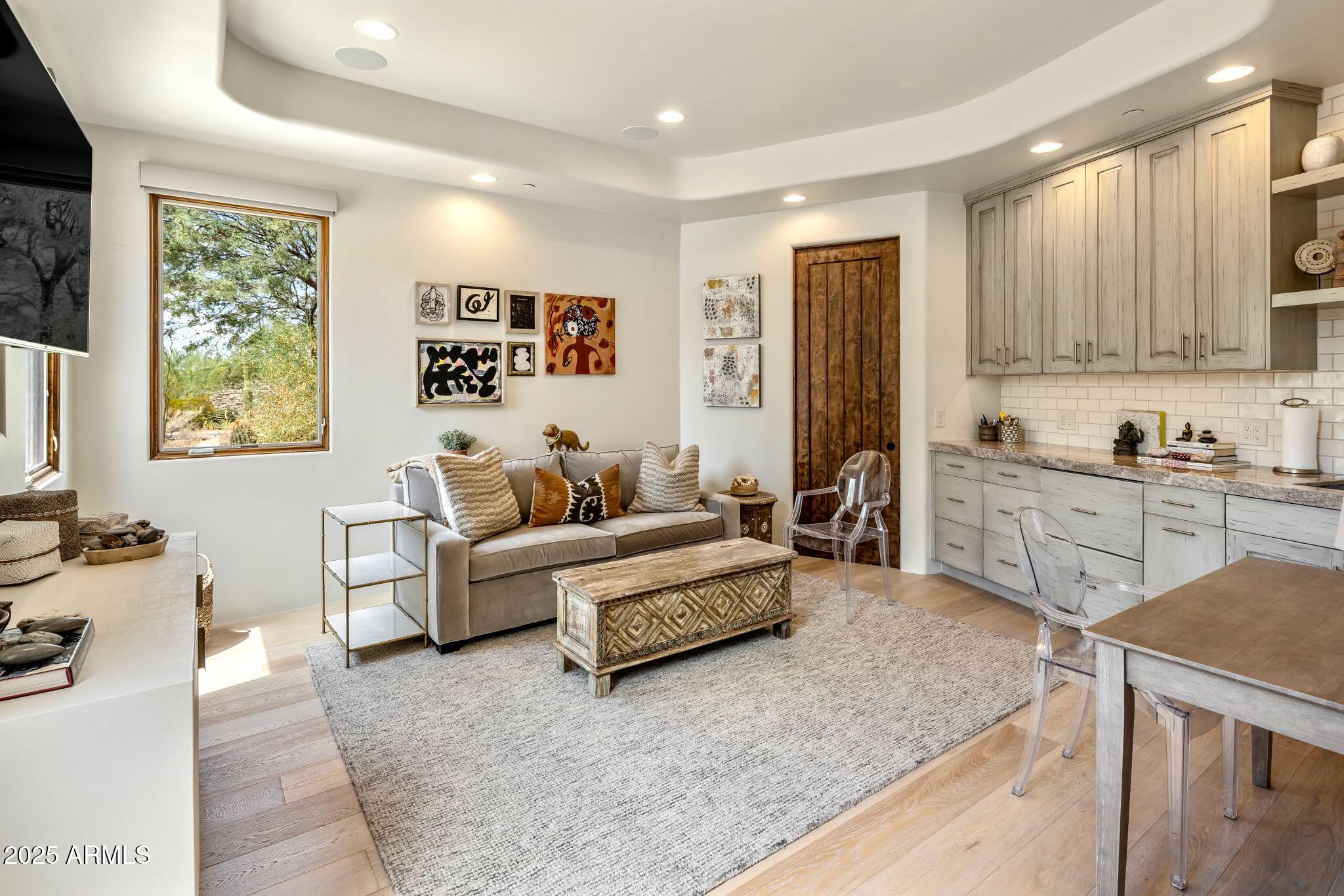 Scottsdale, Arizona, 85255, United States, 5 Bedrooms Bedrooms, ,7 BathroomsBathrooms,Residential,Active,2030580
