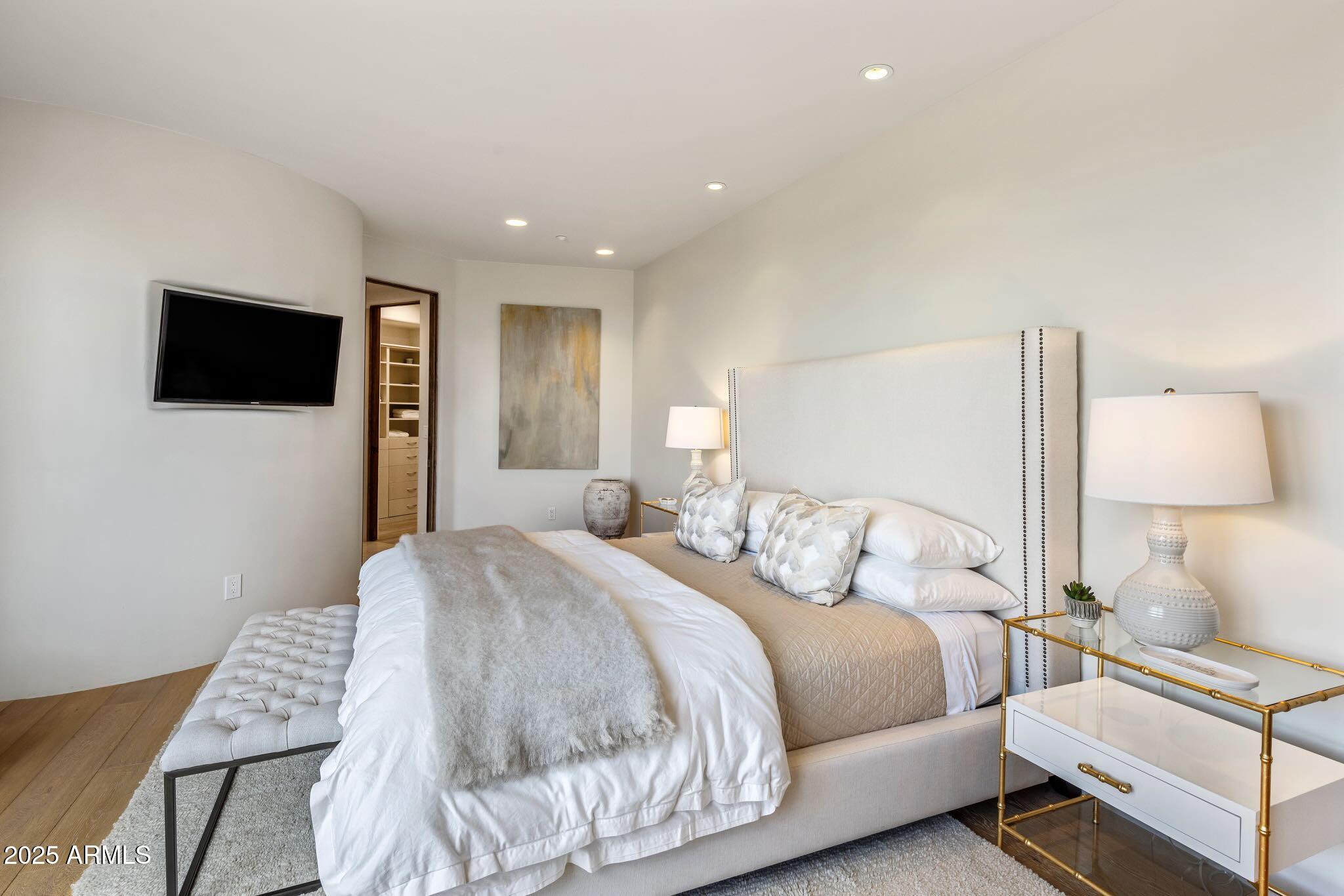 Scottsdale, Arizona, 85255, United States, 5 Bedrooms Bedrooms, ,7 BathroomsBathrooms,Residential,Active,2030580