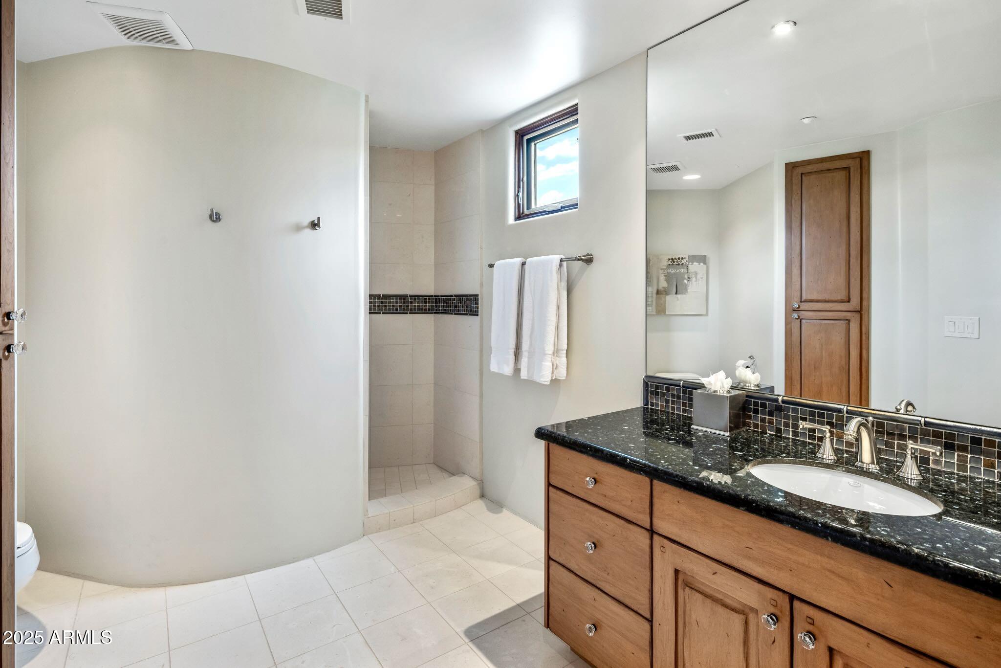Scottsdale, Arizona, 85255, United States, 5 Bedrooms Bedrooms, ,7 BathroomsBathrooms,Residential,Active,2030580