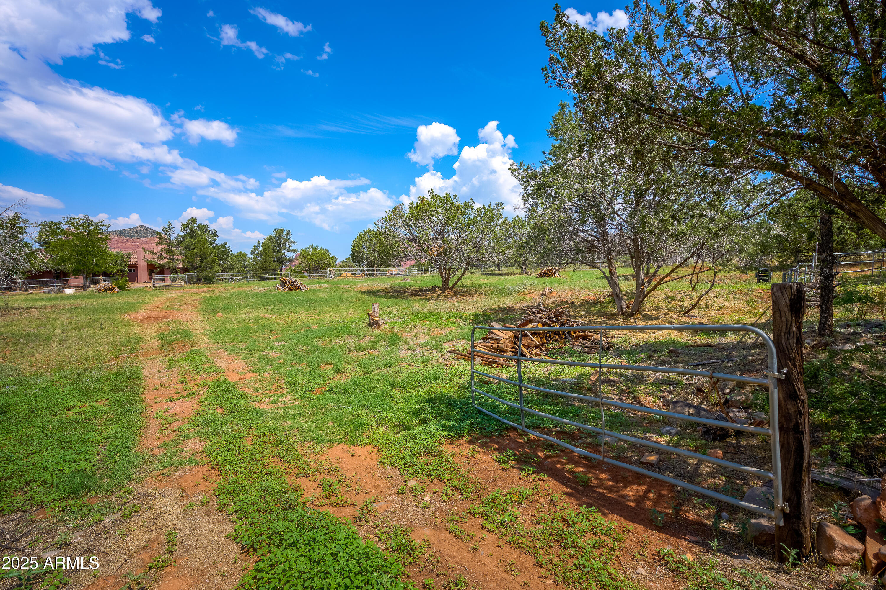 Under 5 Acres - Land