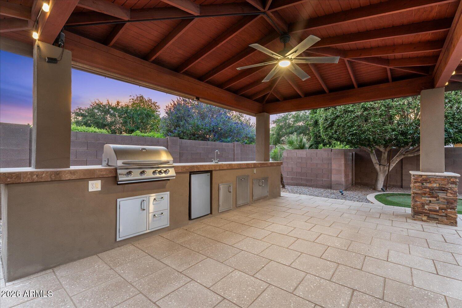 LAYTON LAKES - Residential
