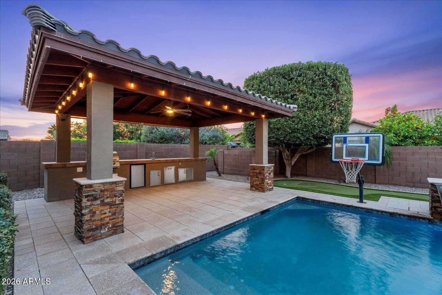 LAYTON LAKES - Residential