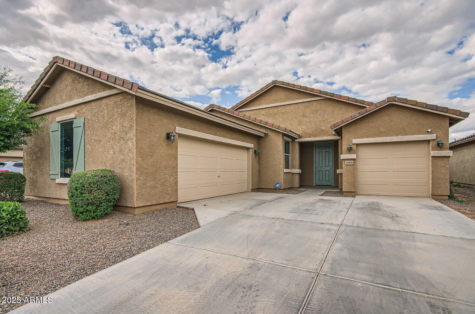 10528 W CROWN KING Road