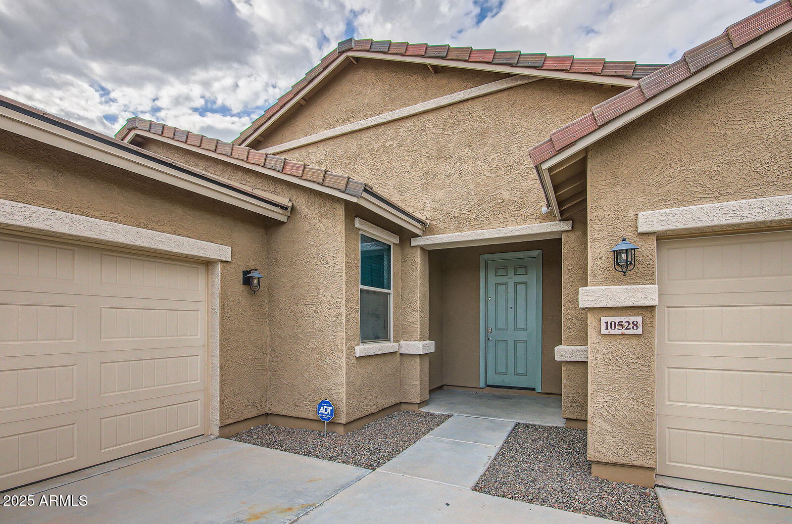 10528 W CROWN KING Road