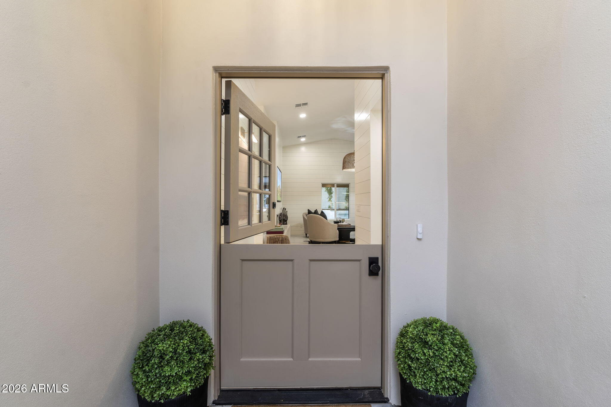 5450 E Paradise Lane