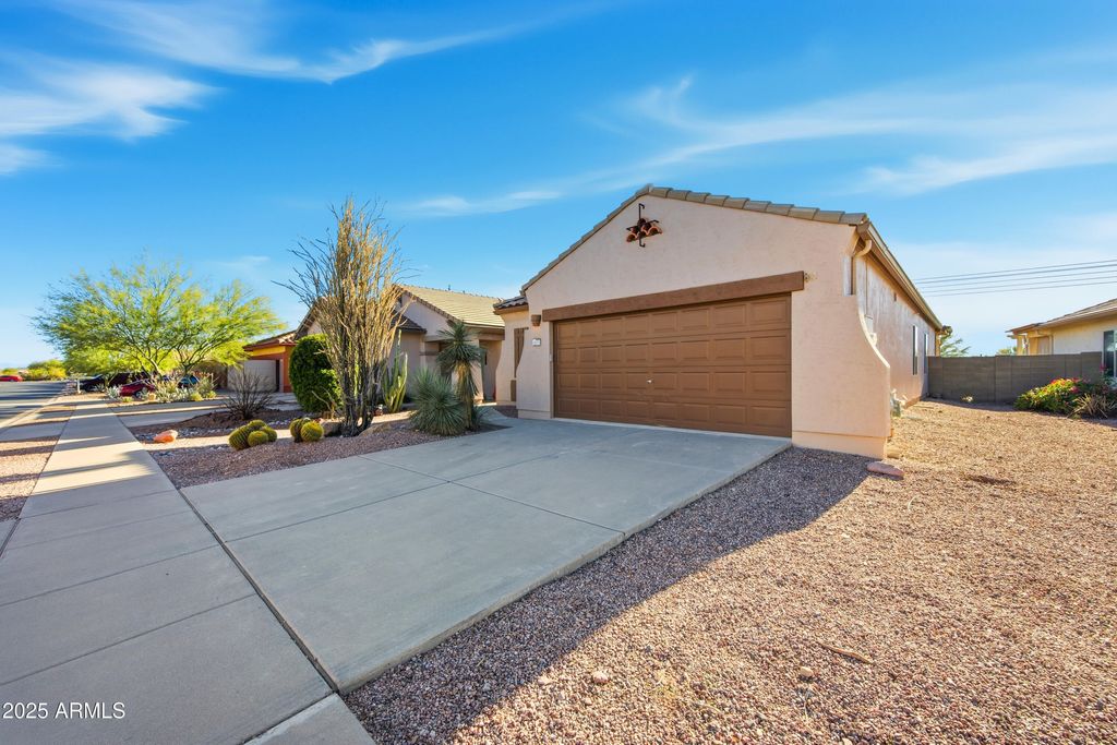 Photo of 10675 E Second Water Trail, Gold Canyon, AZ 85118 (MLS # 6955023)