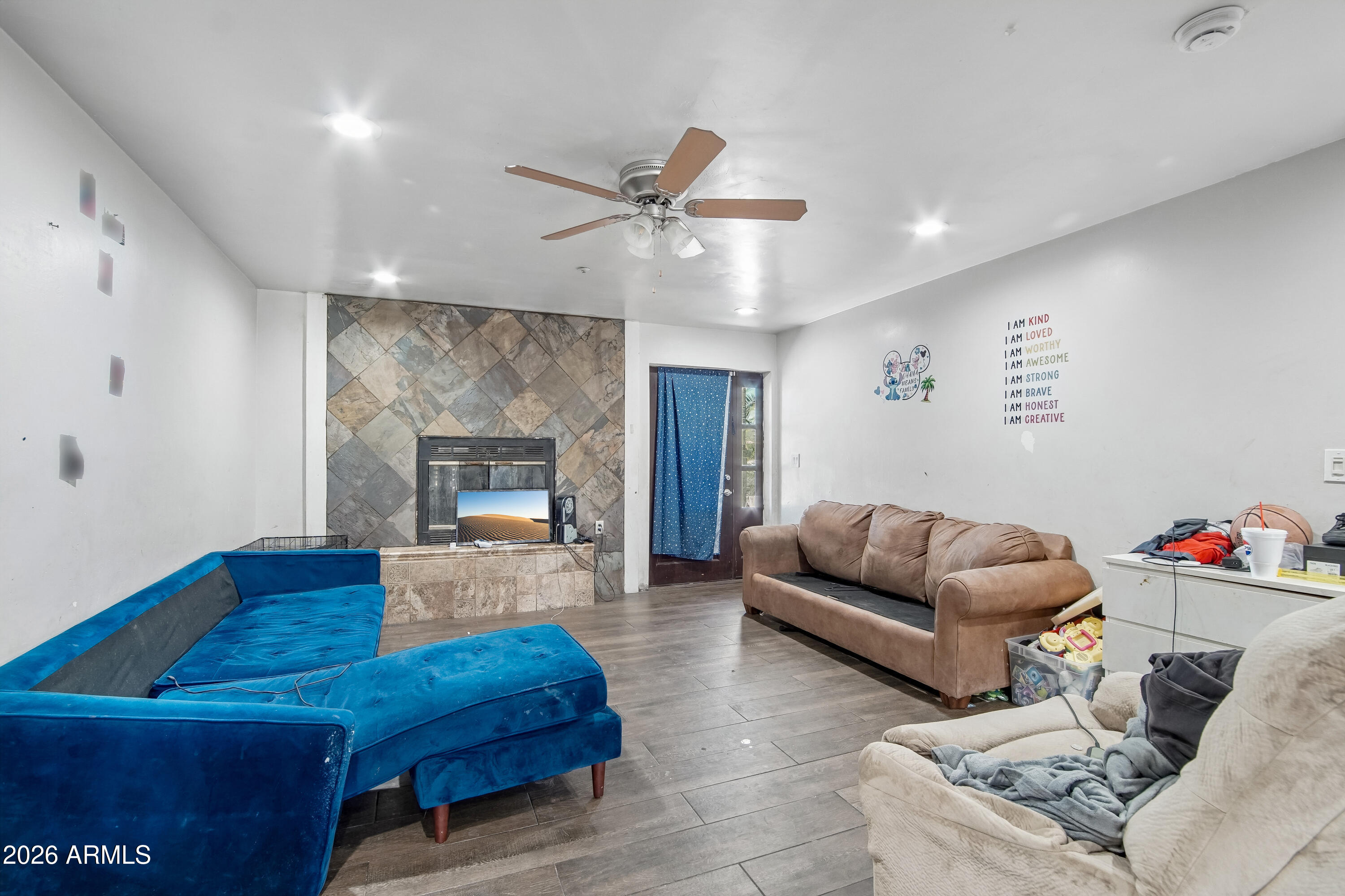 3829 W THUNDERBIRD Road