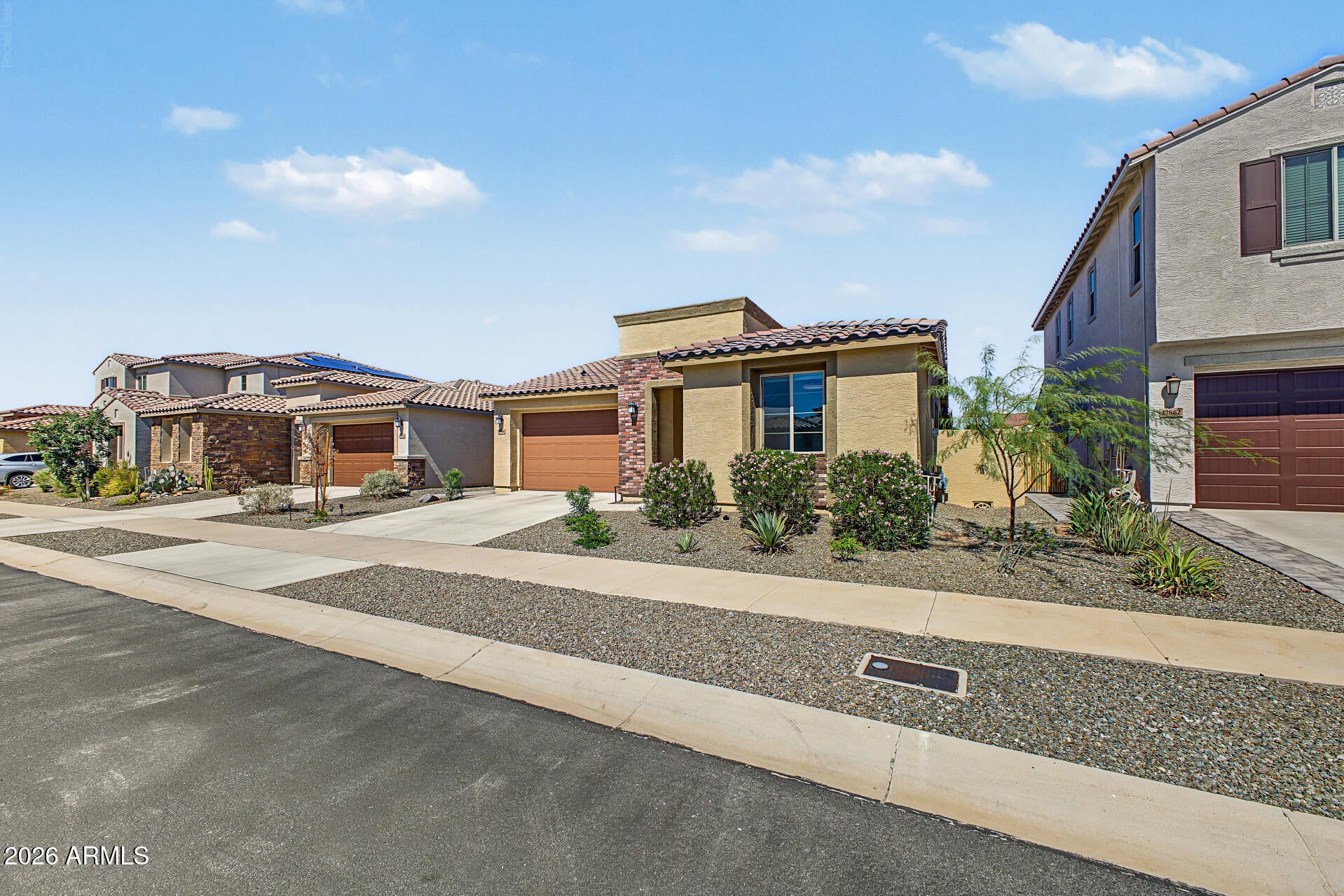 17868 W SAPIUM Way