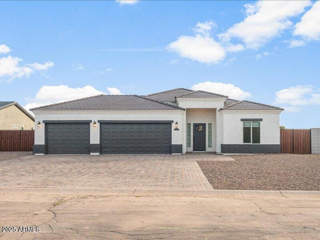 Photo of 9520 W Debbie Place, Arizona City, AZ 85123 (MLS # 6936026)