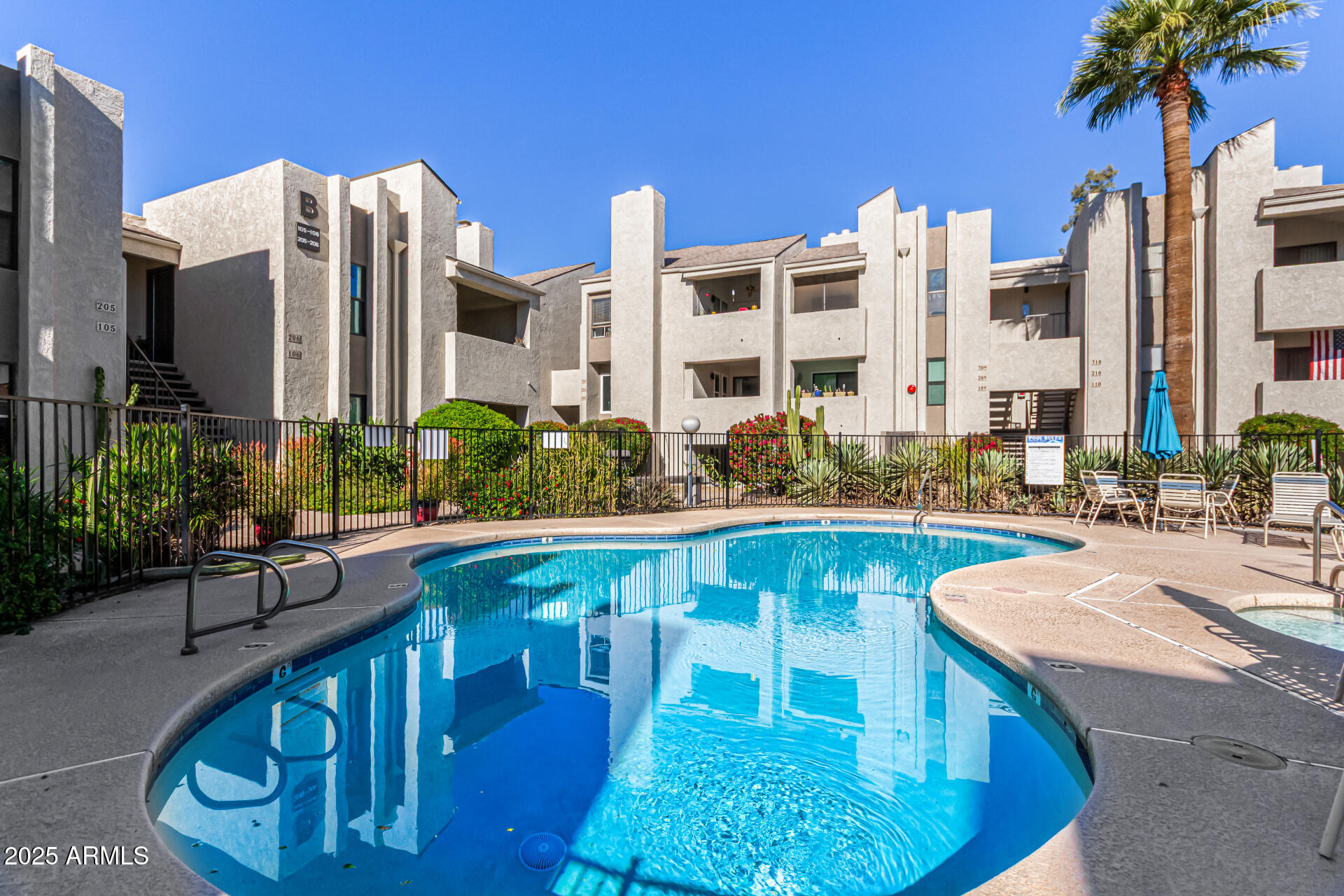 7502 E THOMAS Road 109