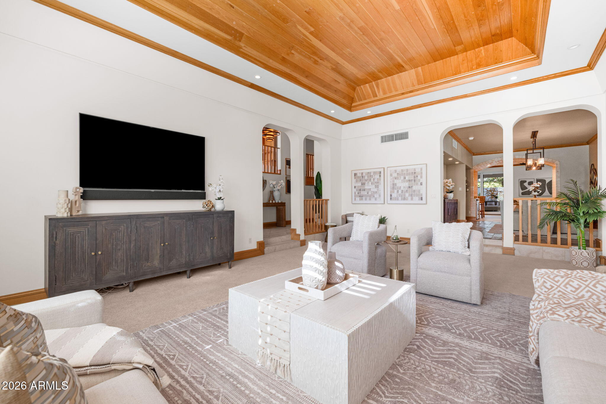 149 N COUNTRY CLUB Drive