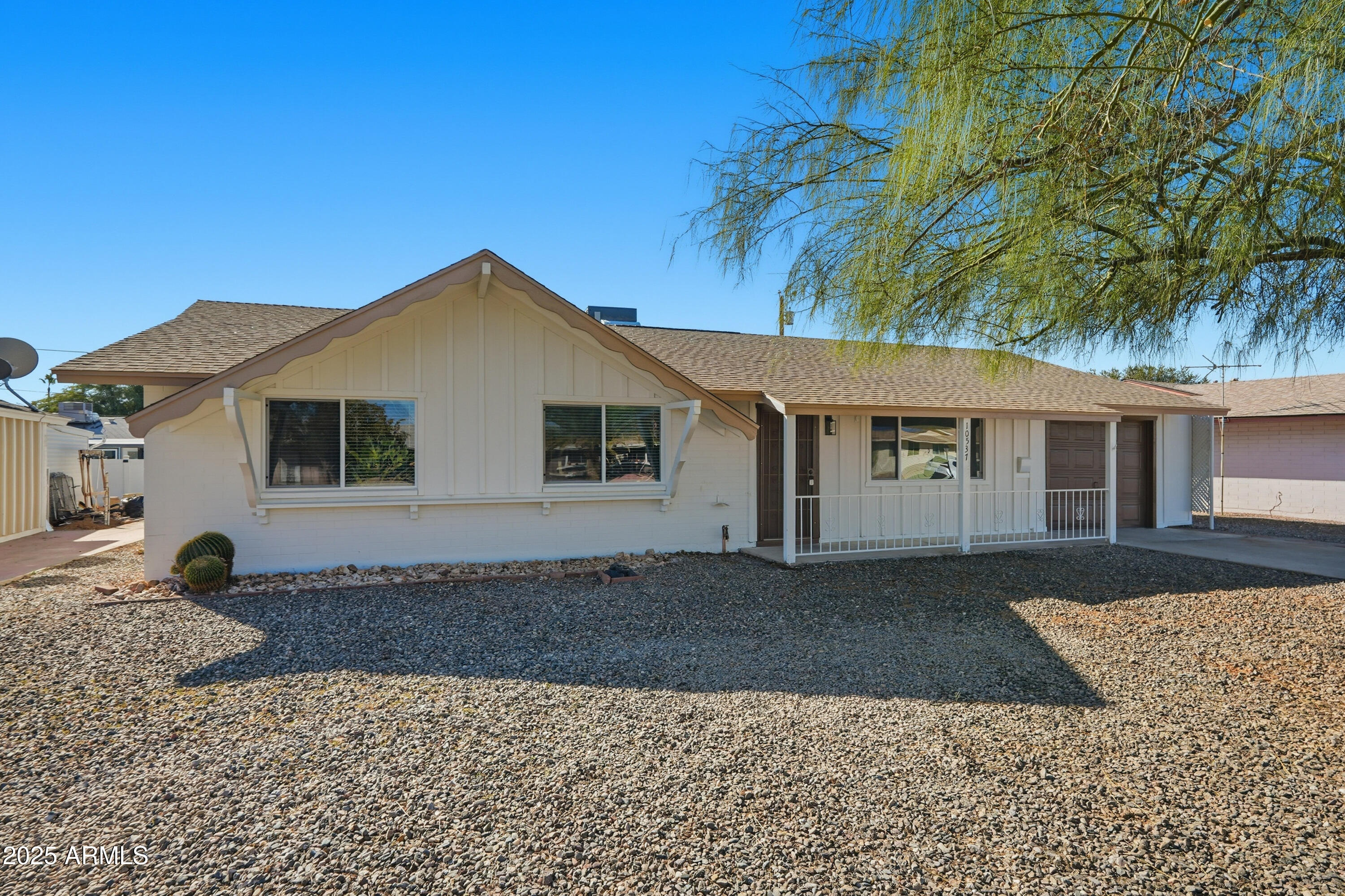 10537 W LA JOLLA Drive