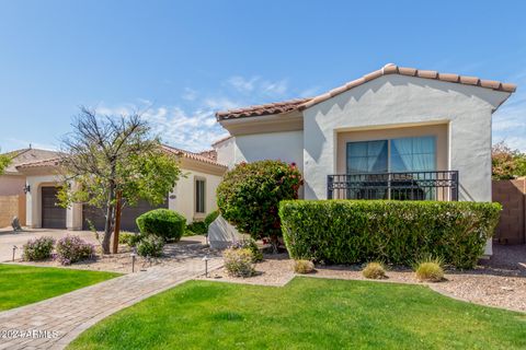 A home in Cave Creek