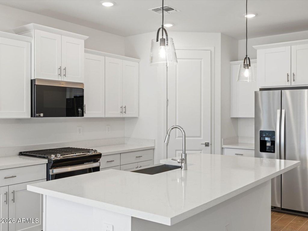 Photo of 4444 W Hunter Trail, San Tan Valley, AZ 85144 (MLS # 6994320)